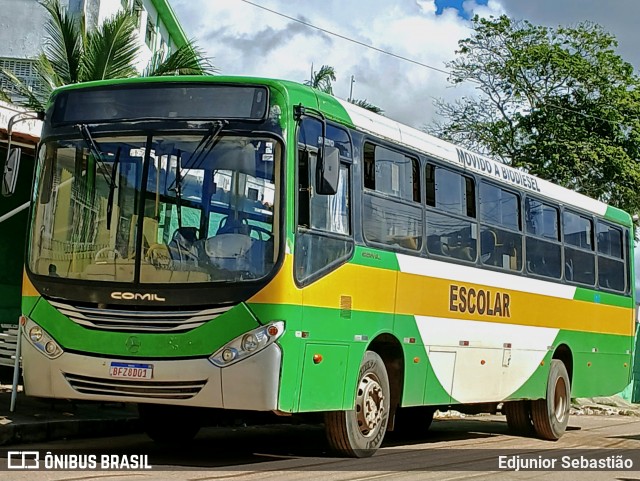 Escolares 8301 na cidade de Nazaré da Mata, Pernambuco, Brasil, por Edjunior Sebastião. Número da foto: #13096332.