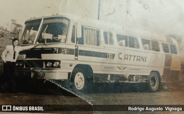 Cattani Transportes e Turismo 71 na cidade de Francisco Beltrão, Paraná, Brasil, por Rodrigo Augusto  Vignaga. Número da foto: #13096357.
