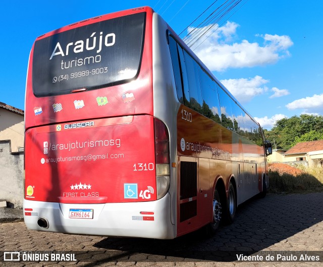 Araújo Turismo 1310 na cidade de Campos Altos, Minas Gerais, Brasil, por Vicente de Paulo Alves. Número da foto: #13097482.