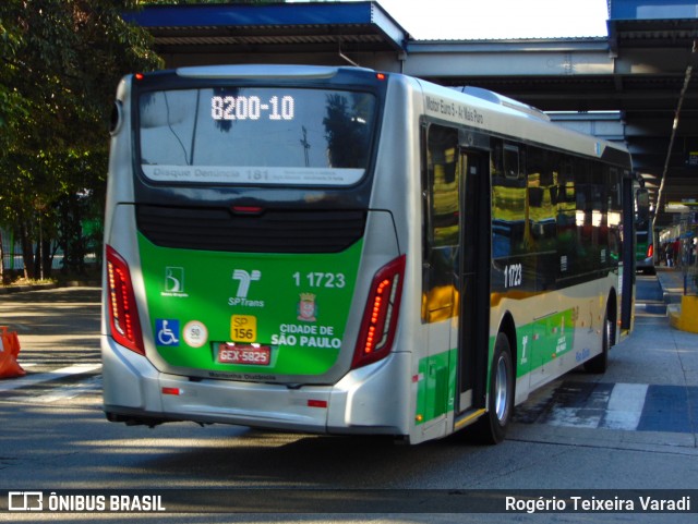 Viação Santa Brígida 1 1723 na cidade de São Paulo, São Paulo, Brasil, por Rogério Teixeira Varadi. Número da foto: #13097366.