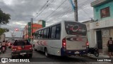 Ônibus Particulares 9584 na cidade de Cupira, Pernambuco, Brasil, por Leon Oliver. Número da foto: #:id.