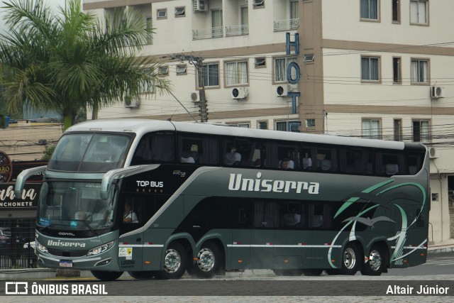 Uniserra 2454 na cidade de Balneário Camboriú, Santa Catarina, Brasil, por Altair Júnior. Número da foto: #13149861.