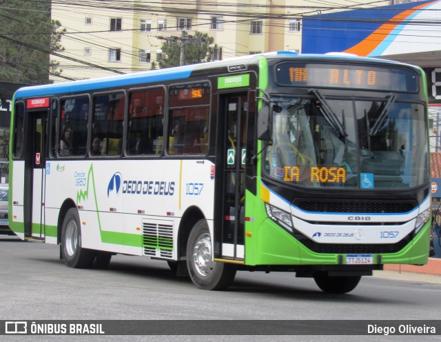 Viação Dedo de Deus 1057 na cidade de Teresópolis, Rio de Janeiro, Brasil, por Diego Oliveira. Número da foto: #13148834.