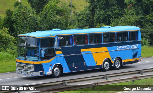 Ônibus Particulares DIPLOMATA 380 na cidade de Santa Isabel, São Paulo, Brasil, por George Miranda. Número da foto: #13149010.