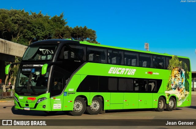 Eucatur - Empresa União Cascavel de Transportes e Turismo 6037 na cidade de Curitiba, Paraná, Brasil, por Jean Genser. Número da foto: #13149567.