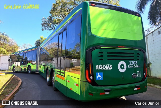 HP Transportes Coletivos 1203 na cidade de Goiânia, Goiás, Brasil, por Carlos Júnior. Número da foto: #13149415.