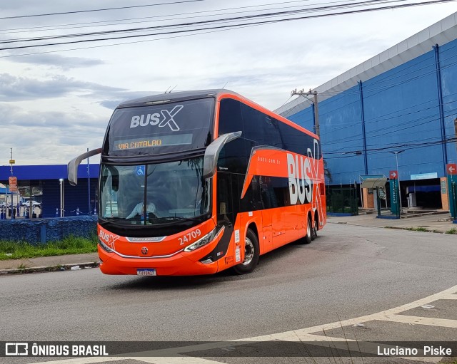 Bus X 24709 na cidade de São Paulo, São Paulo, Brasil, por Luciano  Piske. Número da foto: #13149489.