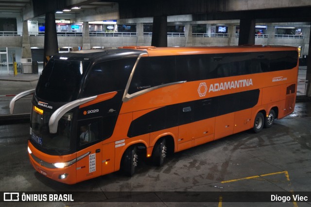 Expresso Adamantina 2029 na cidade de Curitiba, Paraná, Brasil, por Diogo Viec. Número da foto: #13151918.