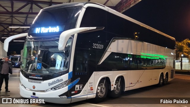 Auto Viação Catarinense 323009 na cidade de Londrina, Paraná, Brasil, por Fábio Paixão. Número da foto: #13151316.