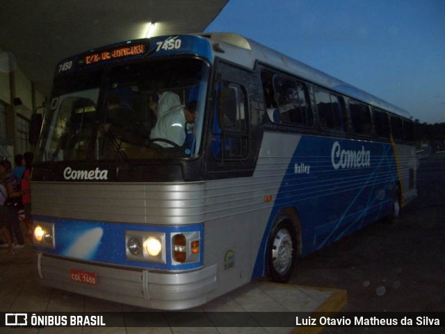 Viação Cometa 7450 na cidade de Perdões, Minas Gerais, Brasil, por Luiz Otavio Matheus da Silva. Número da foto: #13152213.