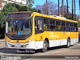 Companhia Carris Porto-Alegrense 0021 na cidade de Porto Alegre, Rio Grande do Sul, Brasil, por Otávio dos Reis . Número da foto: #13152721.