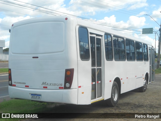 Ônibus Particulares  na cidade de Teresina, Piauí, Brasil, por Pietro Rangel. Número da foto: #13156943.