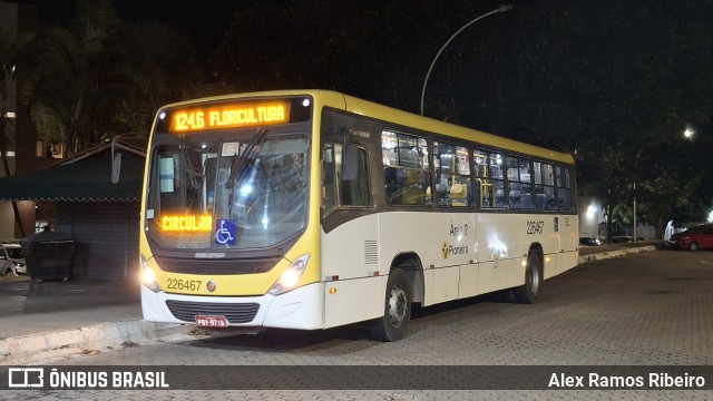 Viação Pioneira 226467 na cidade de Cruzeiro, Distrito Federal, Brasil, por Alex Ramos Ribeiro. Número da foto: #13156783.