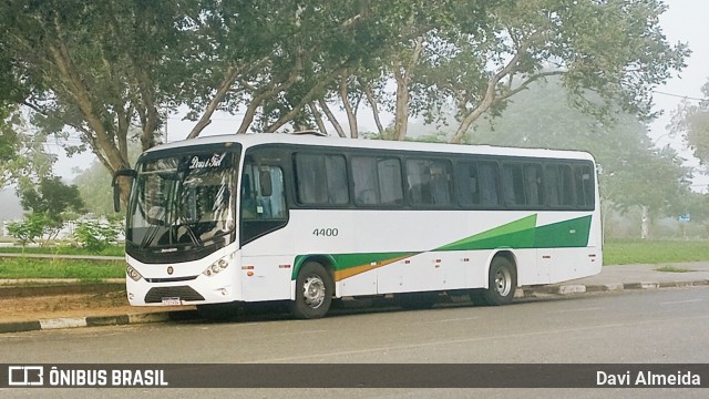 Ônibus Particulares 4400 na cidade de Feira de Santana, Bahia, Brasil, por Davi Almeida. Número da foto: #13156905.