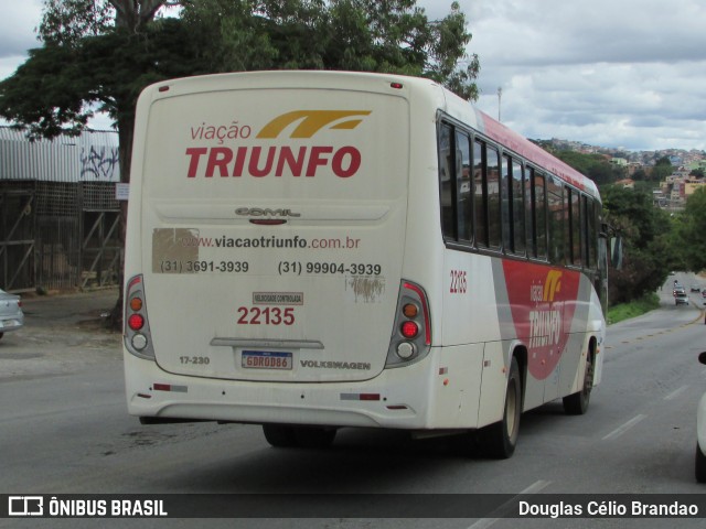 Viação Triunfo 22135 na cidade de Belo Horizonte, Minas Gerais, Brasil, por Douglas Célio Brandao. Número da foto: #13156980.
