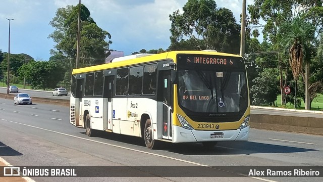 Viação Pioneira 233943 na cidade de Brasília, Distrito Federal, Brasil, por Alex Ramos Ribeiro. Número da foto: #13156639.