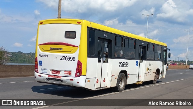 Viação Pioneira 226696 na cidade de Brasília, Distrito Federal, Brasil, por Alex Ramos Ribeiro. Número da foto: #13156746.