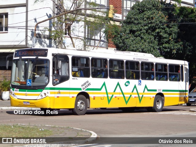 Sudeste Transportes Coletivos 3093 na cidade de Porto Alegre, Rio Grande do Sul, Brasil, por Otávio dos Reis . Número da foto: #13156950.