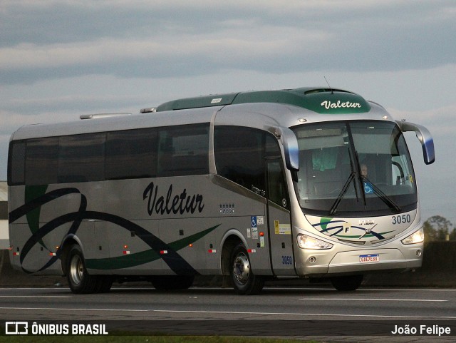Valetur Transportes Locação e Turismo 3050 na cidade de Canas, São Paulo, Brasil, por João Felipe. Número da foto: #13155236.