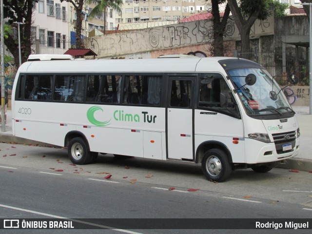 Clima Tur 4020 na cidade de Rio de Janeiro, Rio de Janeiro, Brasil, por Rodrigo Miguel. Número da foto: #13156186.