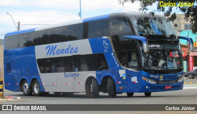 Mendes Turismo 2043 na cidade de Trindade, Goiás, Brasil, por Carlos Júnior. Número da foto: #13158098.