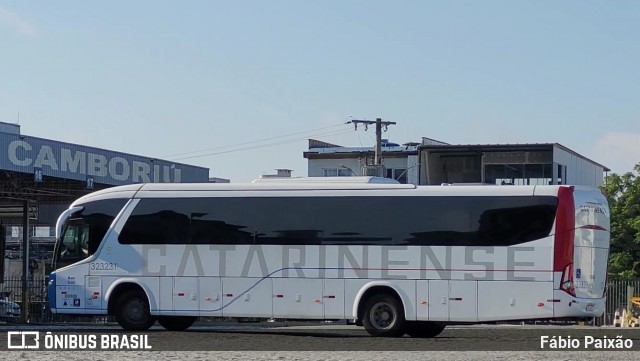 Auto Viação Catarinense 323231 na cidade de Balneário Camboriú, Santa Catarina, Brasil, por Fábio Paixão. Número da foto: #13159611.