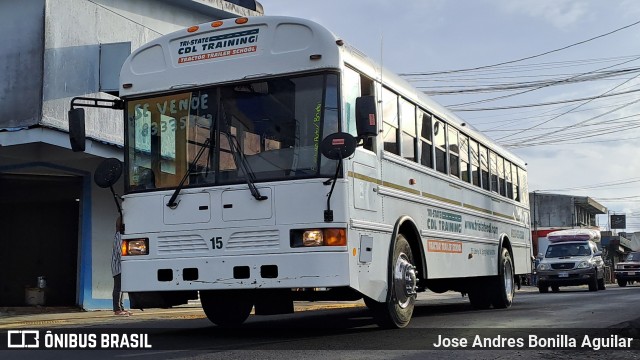 Autobuses sin identificación - Costa Rica  na cidade de Paraíso, Cartago, Costa Rica, por Jose Andres Bonilla Aguilar. Número da foto: #13157679.