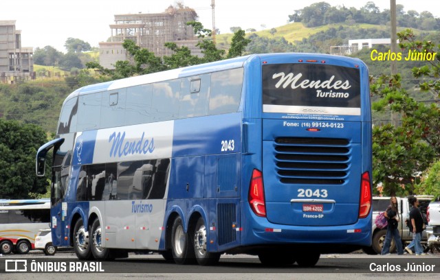 Mendes Turismo 2043 na cidade de Trindade, Goiás, Brasil, por Carlos Júnior. Número da foto: #13158075.