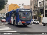 BR Mobilidade Baixada Santista 72120 na cidade de Santos, São Paulo, Brasil, por Jean Gu. Número da foto: #:id.