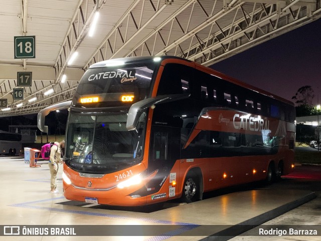 Catedral Turismo 24621 na cidade de Brasília, Distrito Federal, Brasil, por Rodrigo Barraza. Número da foto: #13162425.