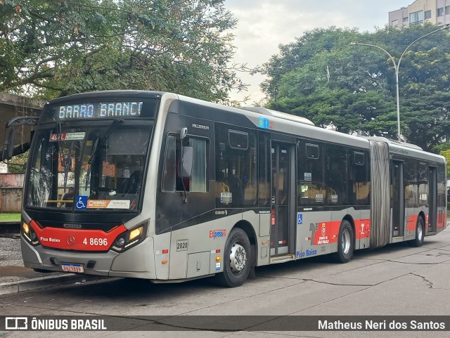 Express Transportes Urbanos Ltda 4 8696 na cidade de São Paulo, São Paulo, Brasil, por Matheus Neri dos Santos. Número da foto: #13161919.