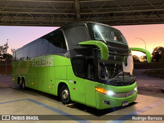 Viação Esmeralda Transportes 2305 na cidade de Brasília, Distrito Federal, Brasil, por Rodrigo Barraza. Número da foto: #13162306.