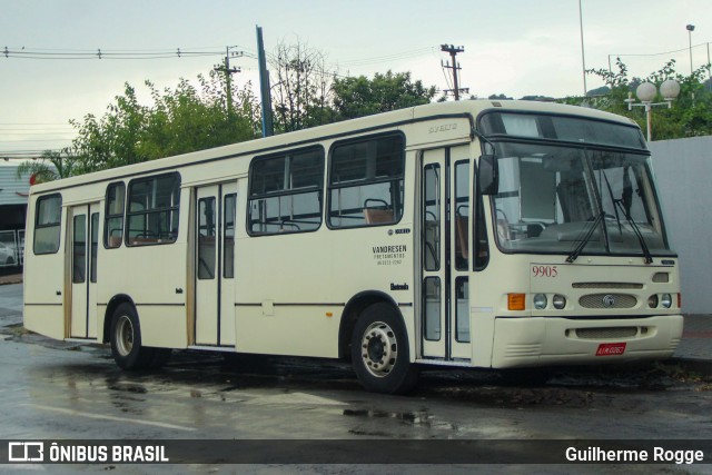Vandresen Transportes 9905 na cidade de Francisco Beltrão, Paraná, Brasil, por Guilherme Rogge. Número da foto: #13161026.