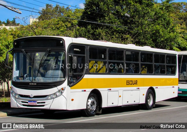 Escolares 2127 na cidade de Belo Horizonte, Minas Gerais, Brasil, por Rafael Cota. Número da foto: #13161423.