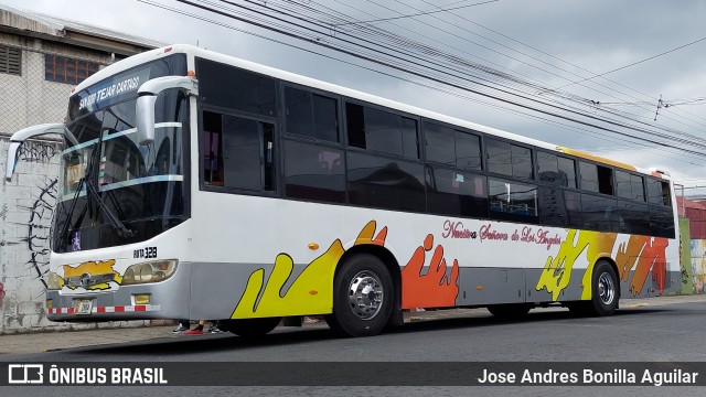 Autotransportes El Guarco  na cidade de Cartago, Costa Rica, por Jose Andres Bonilla Aguilar. Número da foto: #13162107.