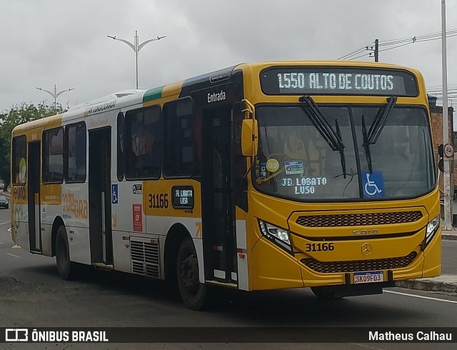 Plataforma Transportes 31166 na cidade de Salvador, Bahia, Brasil, por Matheus Calhau. Número da foto: #13162600.