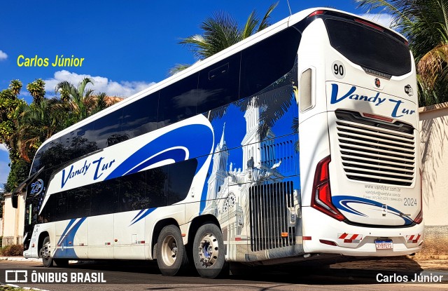 Vandy Tur Turismo & Viagens 2024 na cidade de Trindade, Goiás, Brasil, por Carlos Júnior. Número da foto: #13164480.