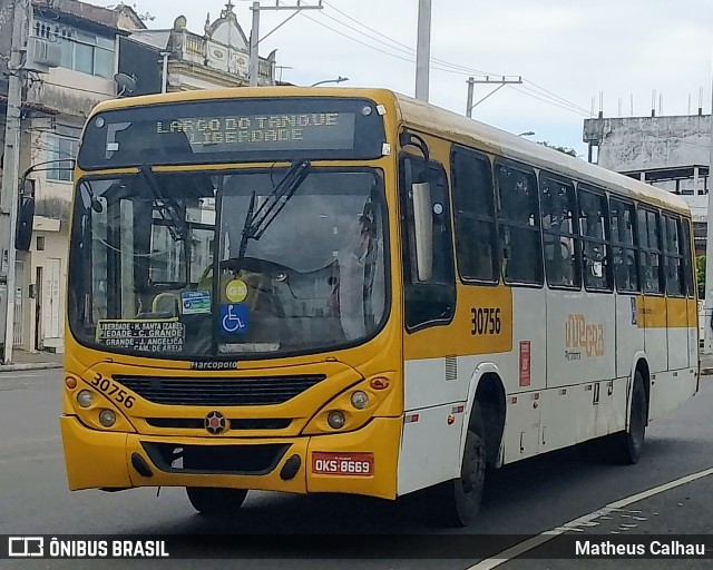 Plataforma Transportes 30756 na cidade de Salvador, Bahia, Brasil, por Matheus Calhau. Número da foto: #13162688.