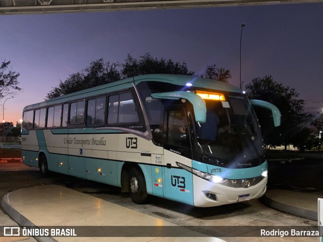 UTB - União Transporte Brasília 2070 na cidade de Brasília, Distrito Federal, Brasil, por Rodrigo Barraza. Número da foto: #13162280.
