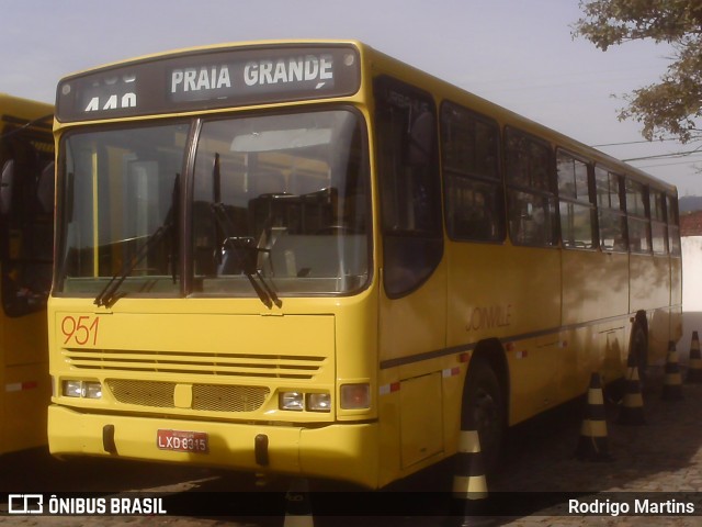 Transtusa - Transporte e Turismo Santo Antônio 951 na cidade de Joinville, Santa Catarina, Brasil, por Rodrigo Martins. Número da foto: #13162783.