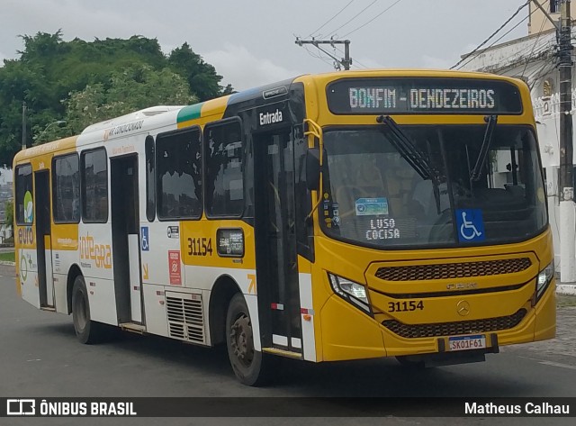 Plataforma Transportes 31154 na cidade de Salvador, Bahia, Brasil, por Matheus Calhau. Número da foto: #13163034.
