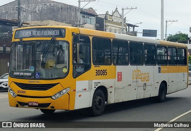 Plataforma Transportes 30085 na cidade de Salvador, Bahia, Brasil, por Matheus Calhau. Número da foto: #13163072.