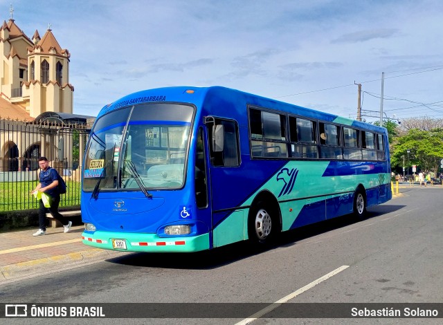 Transportes Barveños AB 5351 na cidade de Santa Bárbara, Santa Bárbara, Heredia, Costa Rica, por Sebastián Solano. Número da foto: #13161246.