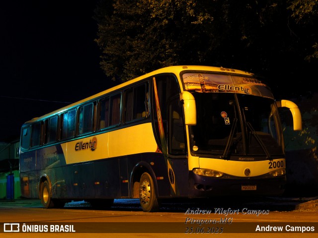 Ellen Tur Serviço de Transporte de Passageiros 2000 na cidade de Pirapora, Minas Gerais, Brasil, por Andrew Campos. Número da foto: #13167761.