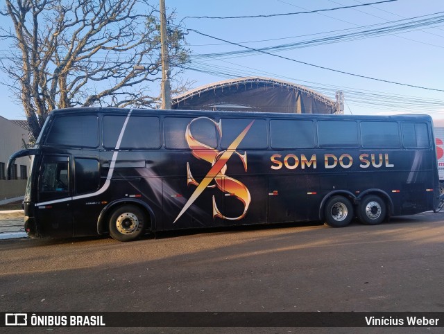 Grupo Som do Sul 9560 na cidade de Paranavaí, Paraná, Brasil, por Vinícius Weber. Número da foto: #13167080.