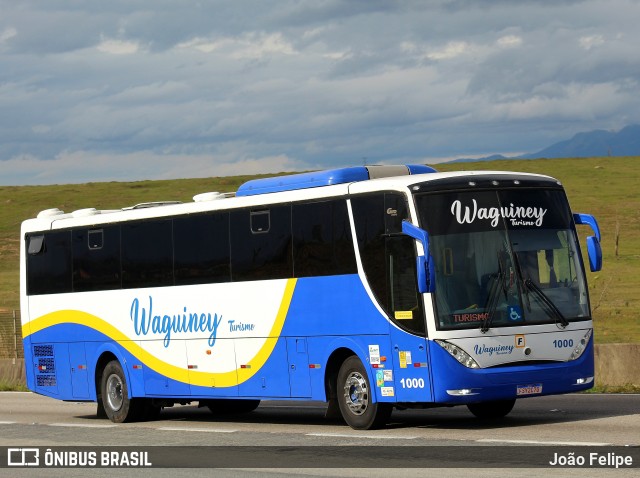 Waguiney Turismo 1000 na cidade de Lorena, São Paulo, Brasil, por João Felipe. Número da foto: #13165588.