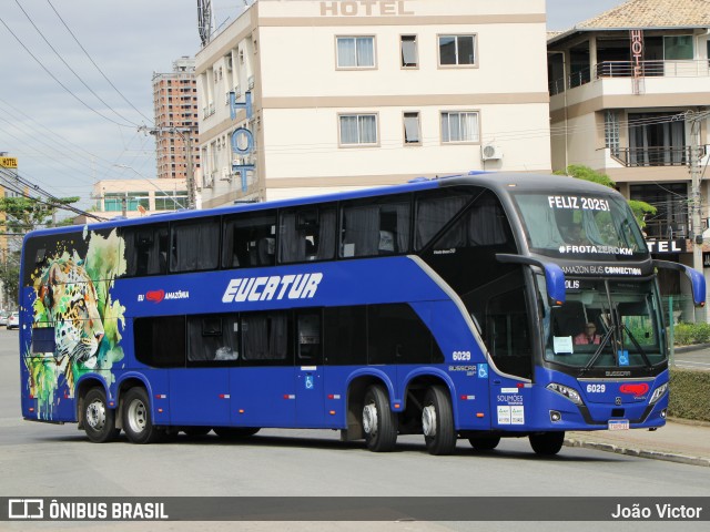 Eucatur - Empresa União Cascavel de Transportes e Turismo 6029 na cidade de Balneário Camboriú, Santa Catarina, Brasil, por João Victor. Número da foto: #13167465.