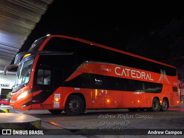 Catedral Turismo 24428 na cidade de Pirapora, Minas Gerais, Brasil, por Andrew Campos. Número da foto: #13167764.