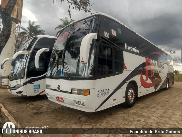 FH & Martins Transportes 2022 na cidade de São Sebastião do Paraíso, Minas Gerais, Brasil, por Espedito de Brito Gomes. Número da foto: #13166652.