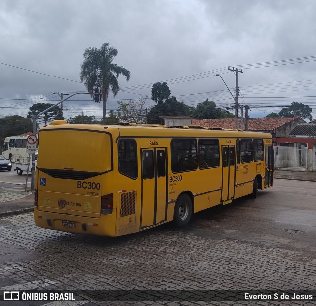 Transporte Coletivo Glória BC300 na cidade de Curitiba, Paraná, Brasil, por Everton S de Jesus. Número da foto: #13164932.